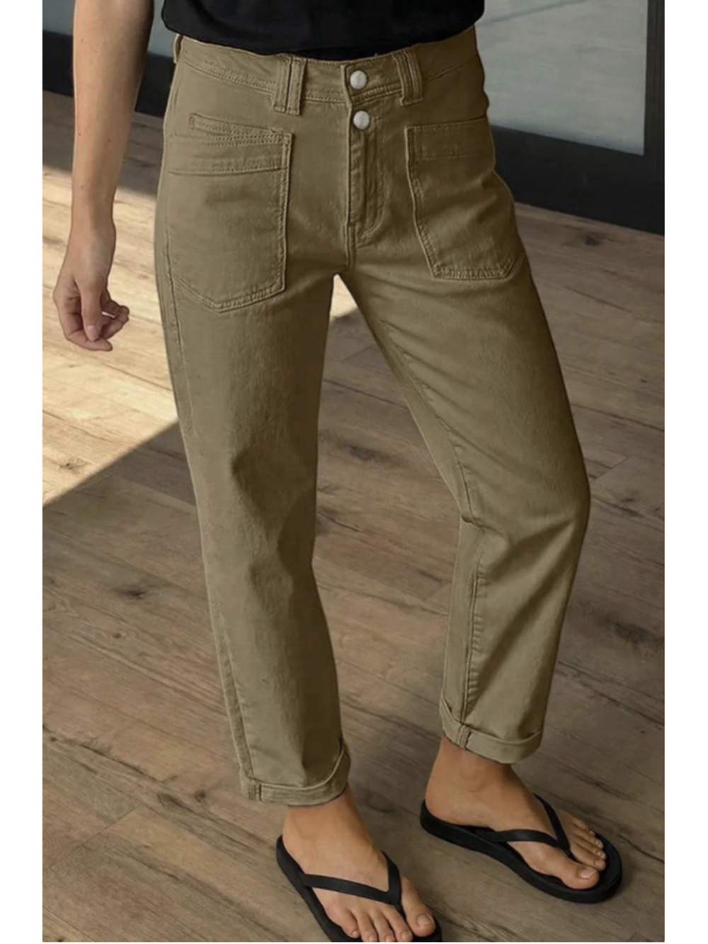 Solid Patch Pocket Dual Button High Rise Straight Leg Crop Pants L